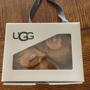 Ugg baby bixbee slippers